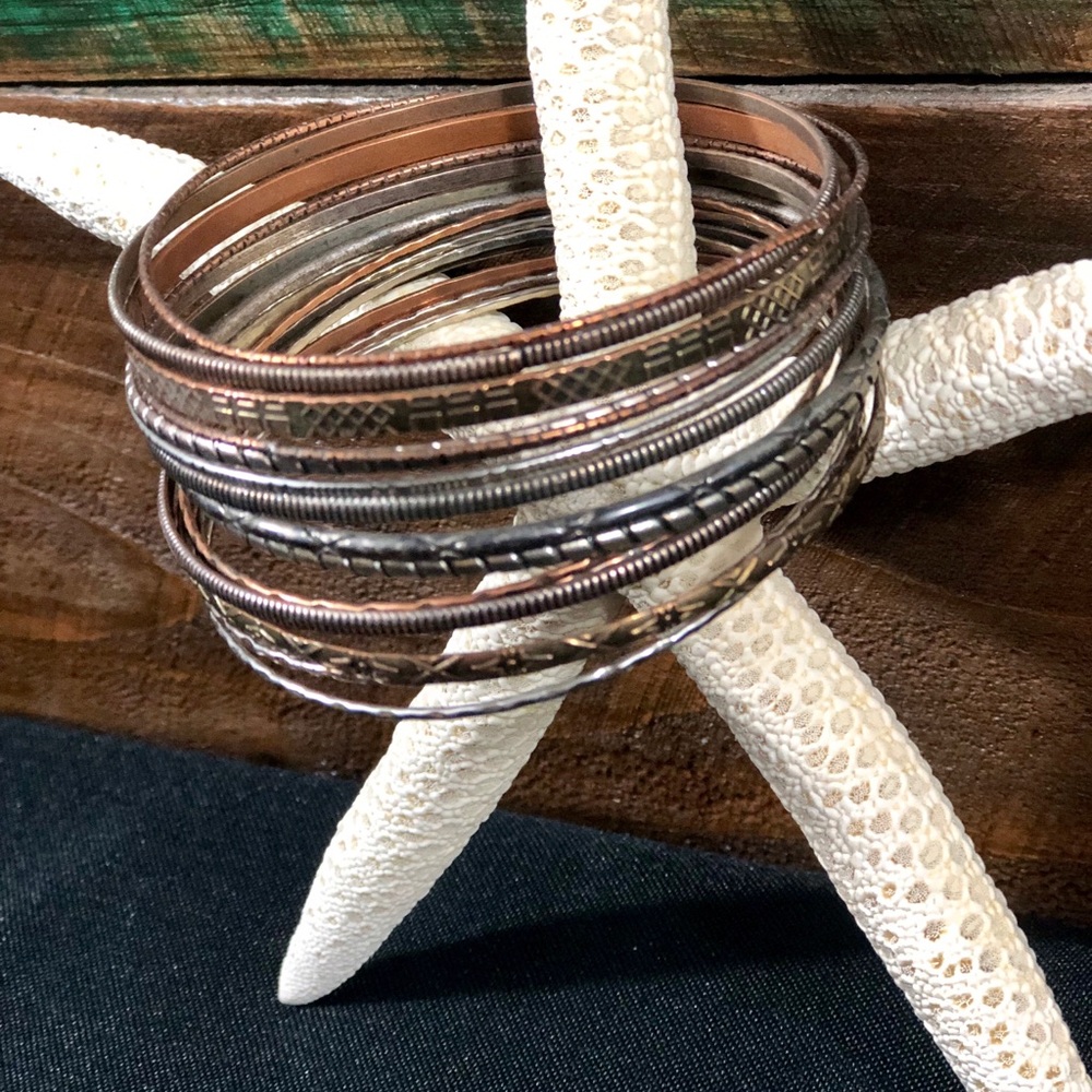 17 piece set of Bangle Bracelets